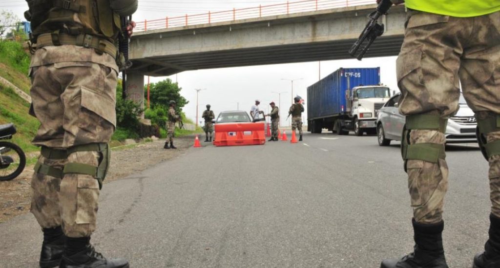 Ejército respalda operativos de seguridad por feriado de este lunes