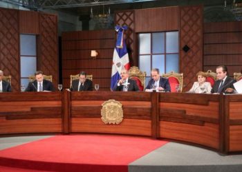 CNM escoge a los 4 nuevos jueces del TC