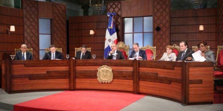 CNM escoge a los 4 nuevos jueces del TC