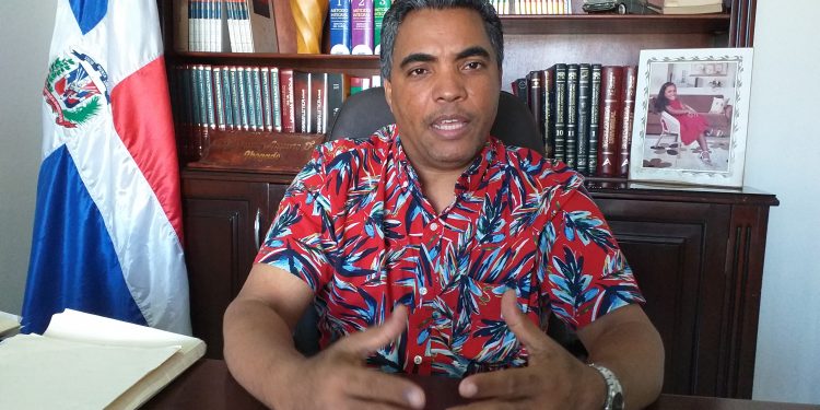 Vinicio Aquino llama a votar este domingo en Asamblea de Dirigentes PRD
