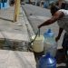 Por falta de agua potable residentes sector Enrriquillo de Herrera amenazan con lanzarse a las calles