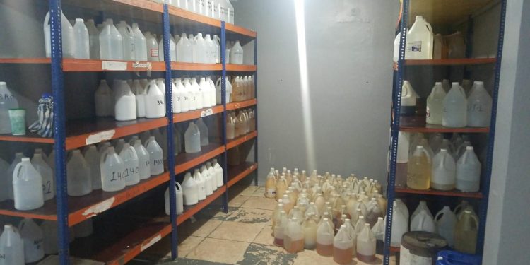 Realizan  operativo contra comercialización de bebidas alcohólicas adulteradas