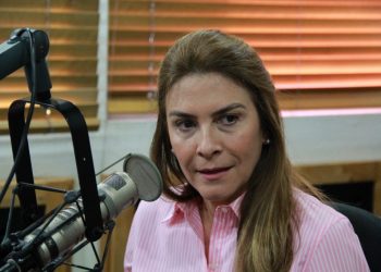 Carolina Mejía rechaza pacto del PRM con coalición opositora