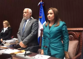 Juramentan  sustituto de diputada fallecido