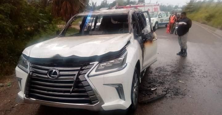 Encuentra quemada yipeta de pelotero había sido reportada robada