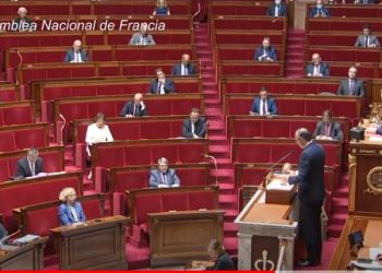 España y Francia realizarán desconfinamiento gradual desde mayo para “vivir con el virus”