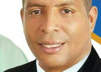 Regidor Alcarrizos agradece donación de ambulancia, por parte de Abinader