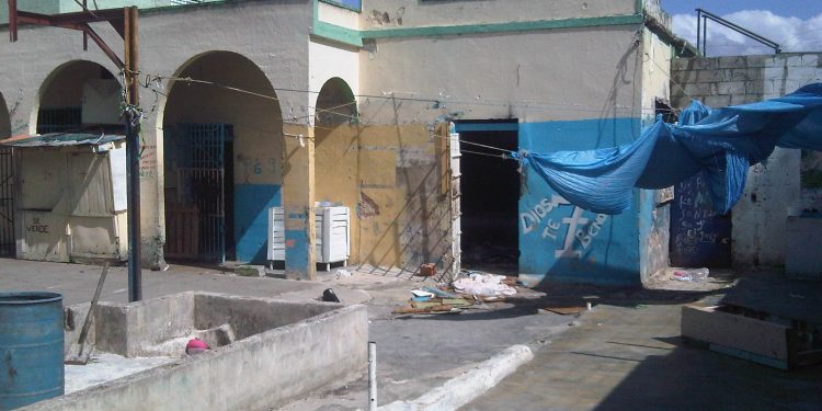 Motín en cárcel de La Romana por posible presencia de coronavirus