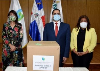 Dominicana recibe donación de pruebas PCR de la OEIA para combatir COVID-19