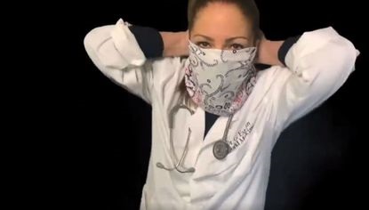 Gloria Estefan se interesa en grabar “¡ponte tu mascarilla”! mientras babonuco envía mensaje a kinito y desmiente acusación