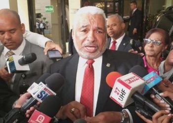 Presidente de CD desmiente denuncia  eliminación  Tanda Extendida