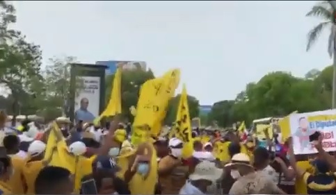 Marcha hacia Palacio Nacional exige 30 % de las AFP
