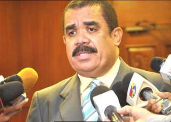 Condena cambio de discurso Leonel en torno a fondos AFPs