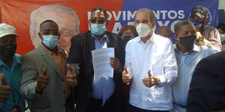 Academia  de Municipales Comunitaria firma convenio con PRM para ser parte del plan de gobierno de Abinader