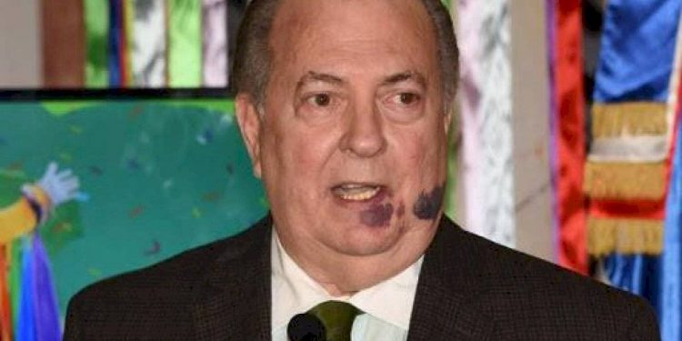 Eduardo Selman dice explicaría a Milagros Ortiz Bosch actos frente a Cultura