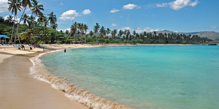 Clausura todos los balnearios y playas del país