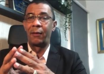 Economista sostiene deben ser los programas sociales y no los fondos de los trabajadores que amortigüen la crisis provocada por pandemia