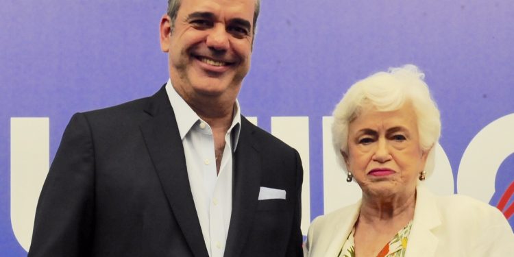 Funcionarios públicos no podrán aceptar regalos