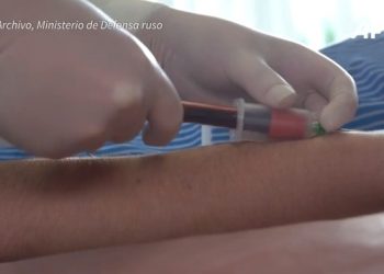Rusia promete centenares de miles de vacunas del covid-19 desde finales de 2020