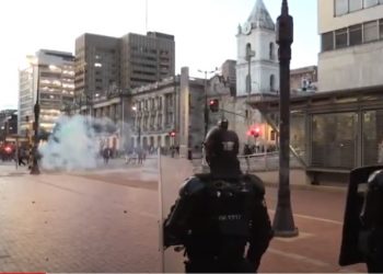 Nueva jornada de protestas y disturbios contra violencia policial en Colombia
