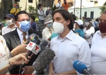 Tras el indulto de Maduro, un diputado opositor abandona la embajada chilena en Caracas