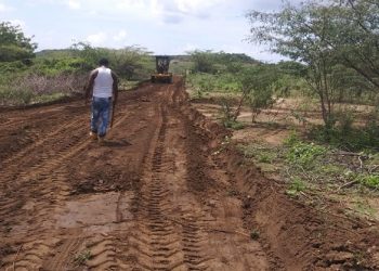 Agricultura acondiciona caminos vecinales; prepara terrenos y pozos subterráneos en Baní