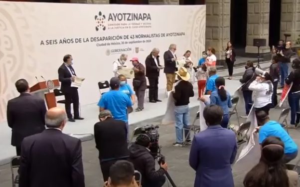 Ordenan arresto de militares por desaparición de 43 estudiantes de Ayotzinapa en México