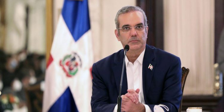 Abinader crea 10 gabinetes para incrementar la eficiencia del Gobierno
