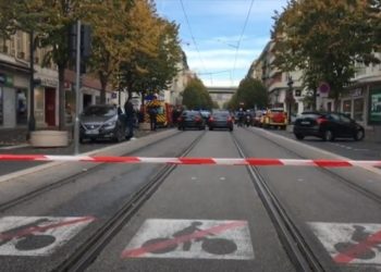 Tres muertos por ataque con cuchillo en una iglesia en ciudad francesa de Niza