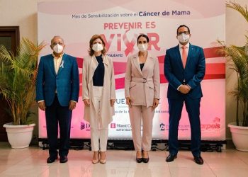 Primera dama deplora que solo en América Latina, el cáncer de mama es la segunda causa de muerte en población femenina