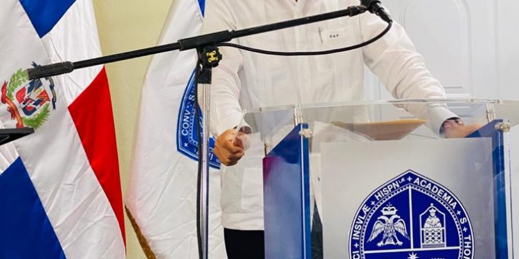 Presidente Luis Abinader dispone ayuda para 1,000 estudiantes de Neyba