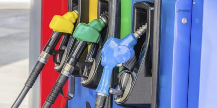 Varios combustibles bajan de precios