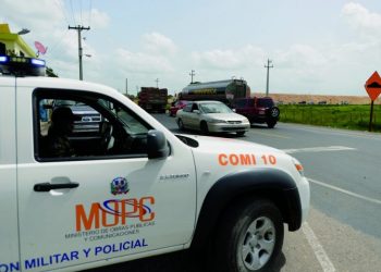 Obras Públicas somete a dos hombres robaron barandas en Autopista del Coral