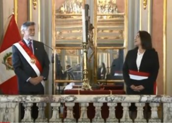 Nuevo presidente de Perú designa gabinete encabezado por abogada feminista