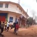 Suben a 45 los ugandeses muertos en disturbios tras el arresto de Bobi Wine