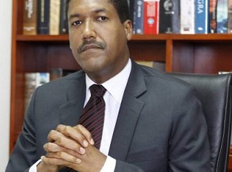 Jurista afirma cumplimiento al debido proceso garantiza justicia independiente