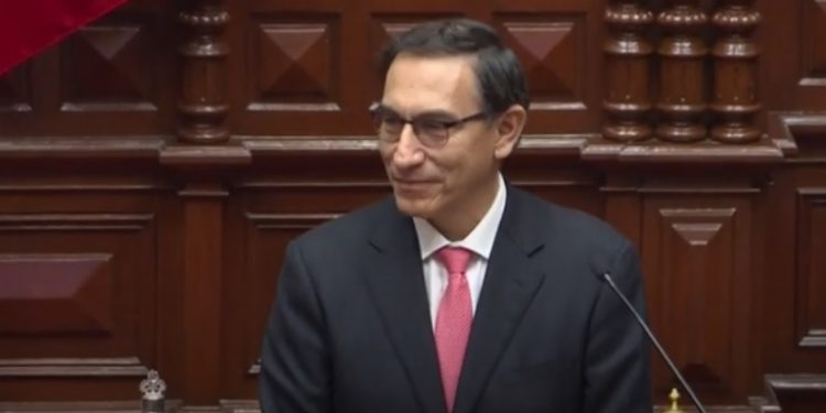 Congreso de Perú someterá a Vizcarra a un nuevo juicio de destitución
