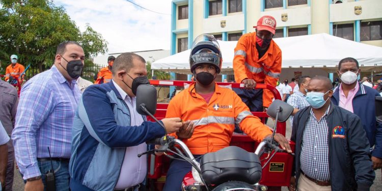 Cabildo SDN implementa plan recogida de basura en motocicletas