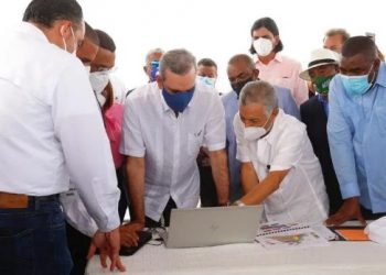 Entregarán títulos de propiedad a familias que habitan terrenos del Estado en Villa Hermosa, La Romana