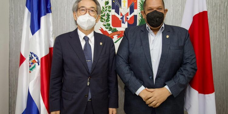 Carlos Guzmán resalta potencial crecimiento en SDNorte e invita ainvertir