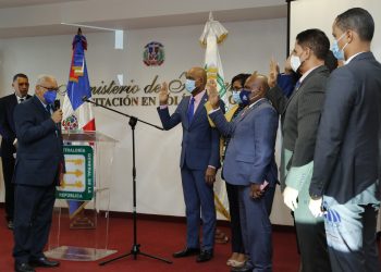 Contralor  juramenta miembros del Consejo Nacional de Control Interno