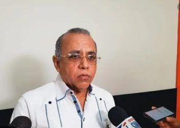 Aumentarán a 50 mil pesos pensiones de los médicos puestos en retiro por servicios al sector salud