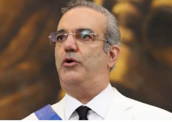 Abinader destituye un secretario de Estado y otros 12 funcionarios, de administración anterior