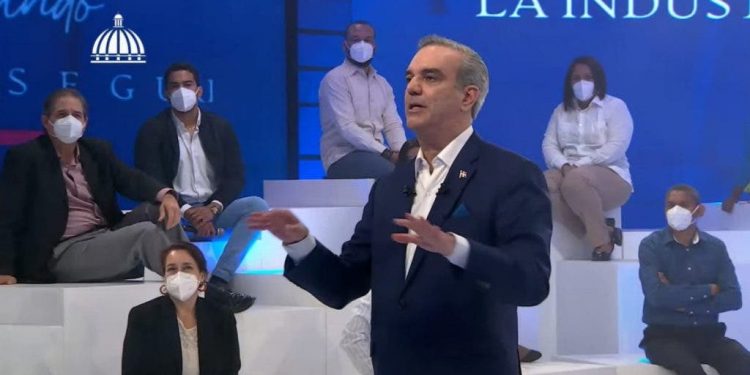 Presidente Abinader afirma RD tiene una de las mayores reservas con más de US$10,700 millones dólares