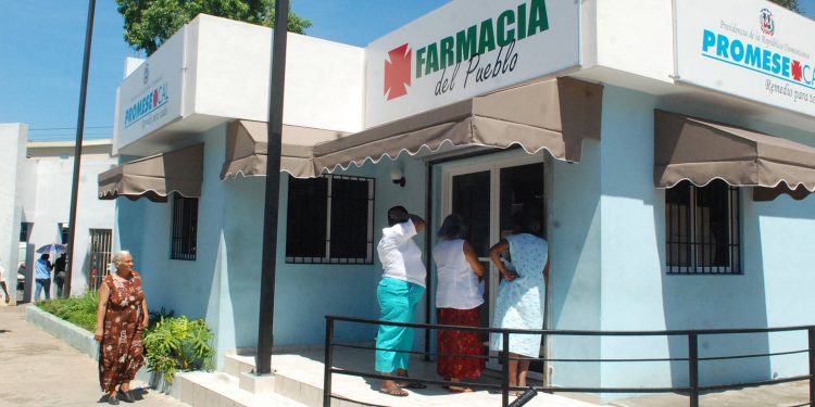 Favorecen extensión Farmacias del Pueblo en Los Alcarrizos