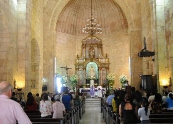 Iglesias podrán realizar actividades, respetando protocolo covid-19