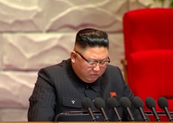 Líder norcoreano admite “errores” al abrir congreso del partido