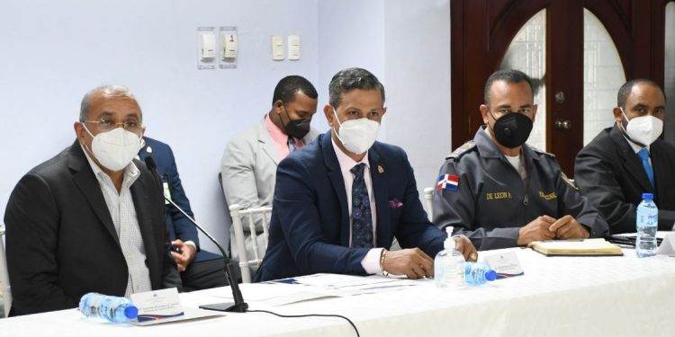 Salud Pública presenta protocolos a cumplir por bares y restaurantes ante el COVID-19