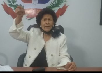 Defensora del Pueblo se riega; exige esclarecer sospechoso contrato arrendamiento Teatro Agua y Luz