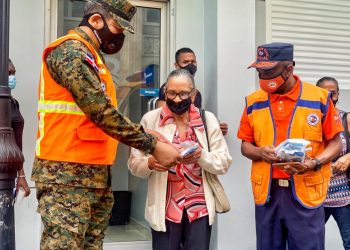 Defensa Civil lleva  operativo de orientación y desinfección   a Santiago